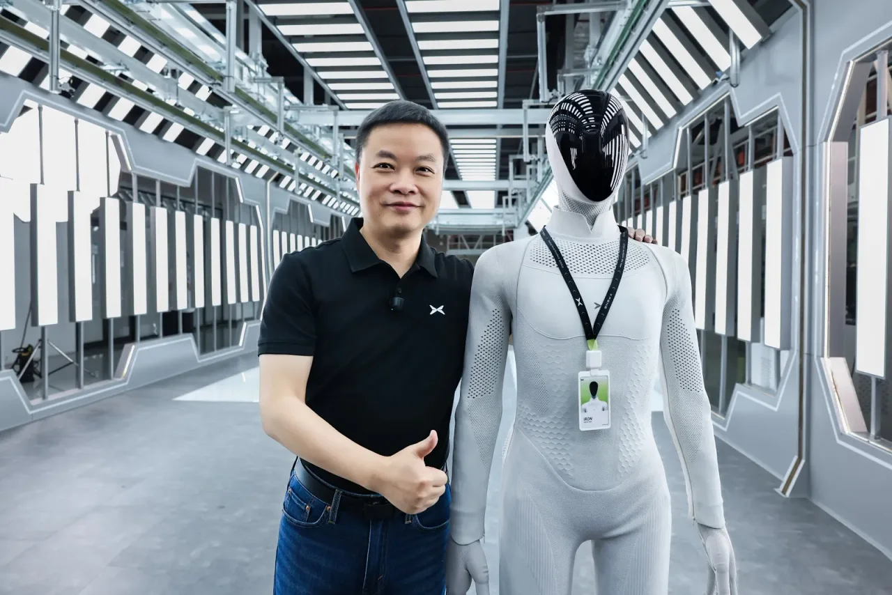 XPeng, IRON robot, insanoid robot, yapay zeka, otomasyon